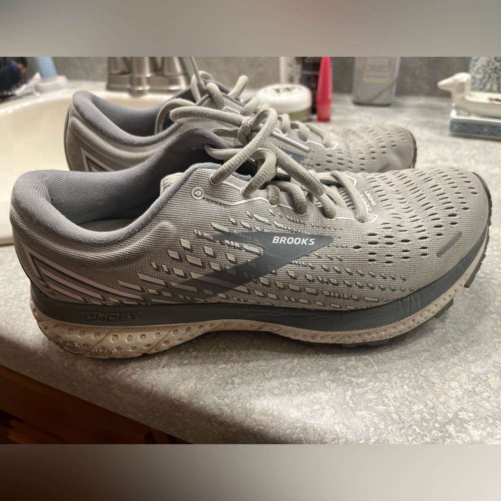 Brooks Ghost Women Shoes